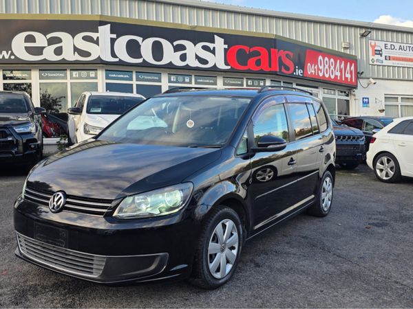 Volkswagen Touran MPV, Petrol, 2013, Black