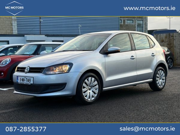 Volkswagen Polo Hatchback, Petrol, 2011, White