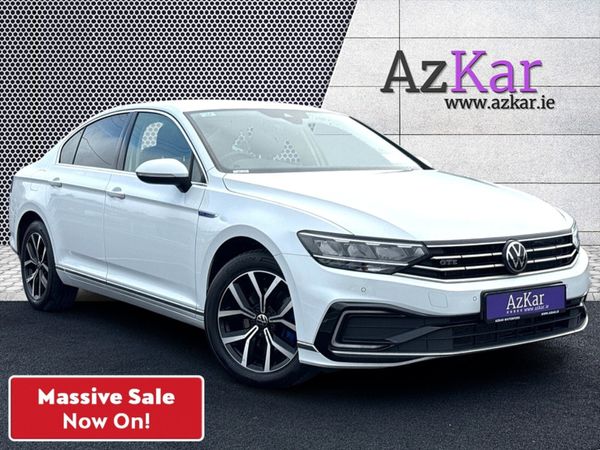 Volkswagen Passat Saloon, Petrol Plug-in Hybrid, 2022, White