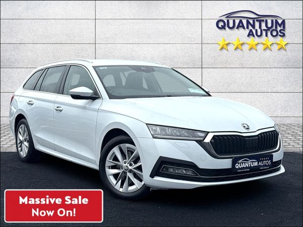 Skoda Octavia Estate, Petrol Plug-in Hybrid, 2022, Silver