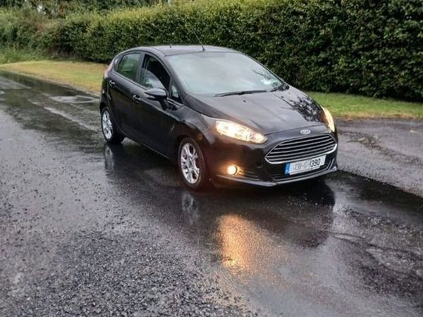 Ford Fiesta Hatchback, Petrol, 2013, Black