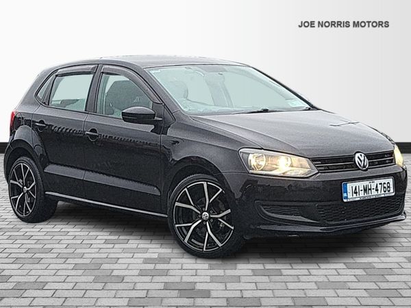 Volkswagen Polo Hatchback, Petrol, 2014, Black