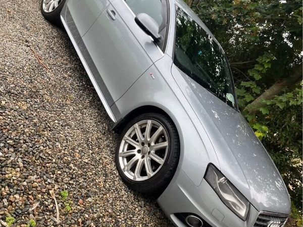 Audi A4 Saloon, Diesel, 2010, Silver
