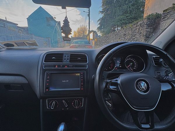 Volkswagen Polo Hatchback, Petrol, 2015, Black