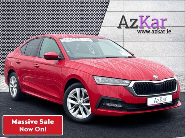 Skoda Octavia Hatchback, Petrol Plug-in Hybrid, 2022, Red