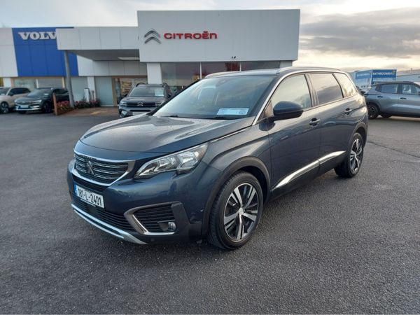 Peugeot 5008 MPV, Diesel, 2018, Blue