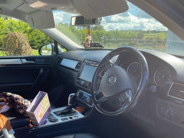 Volkswagen Touareg SUV, Diesel, 2014, Grey