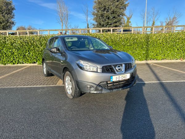 Nissan Qashqai Hatchback, Diesel, 2011, Grey