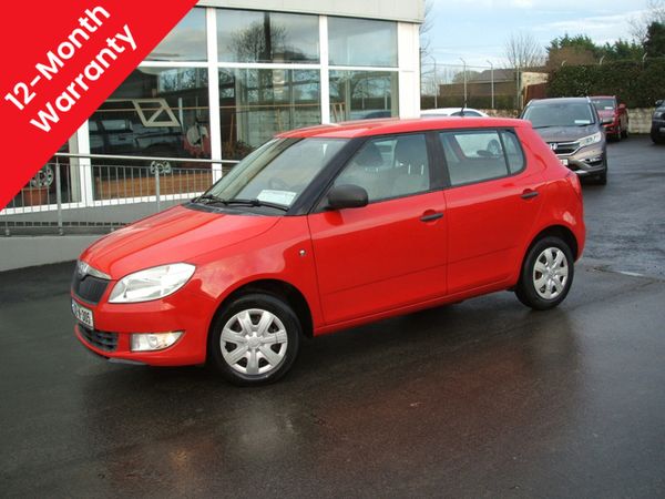 Skoda Fabia Hatchback, Petrol, 2013, Red