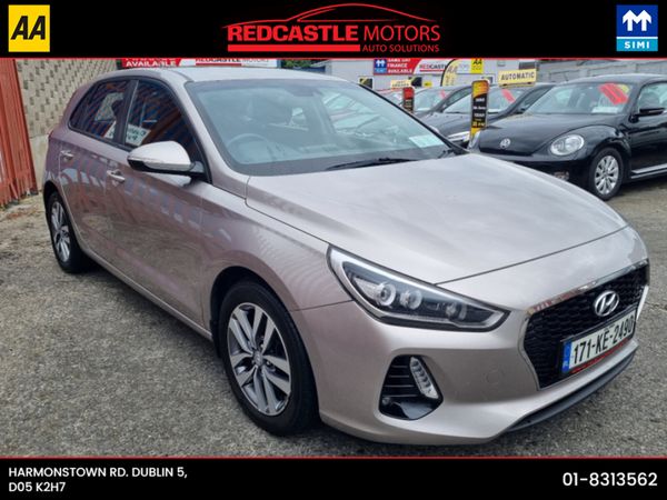 Hyundai i30 Hatchback, Petrol, 2017, Gold