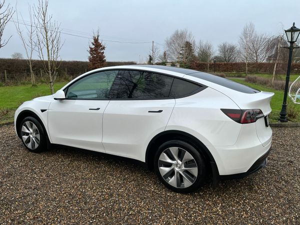 Tesla Model Y Hatchback, Electric, 2023, White