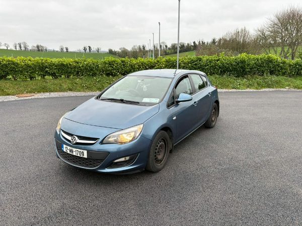 Vauxhall Astra Hatchback, Petrol, 2012, Blue