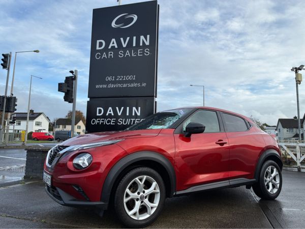Nissan Juke MPV, Petrol, 2021, Red