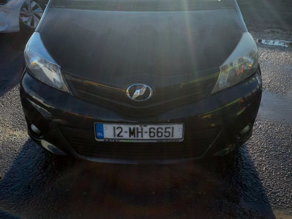 Toyota Vitz Hatchback, Petrol, 2012, Black
