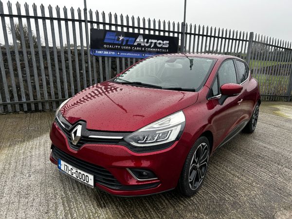 Renault Clio Hatchback, Petrol, 2017, Red