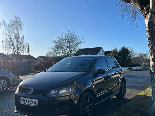 Volkswagen Polo Hatchback, Petrol, 2013, Black