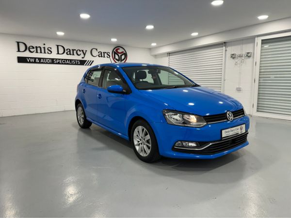 Volkswagen Polo Hatchback, Petrol, 2015, Blue