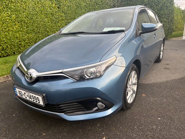 Toyota Auris Hatchback, Diesel, 2016, Blue