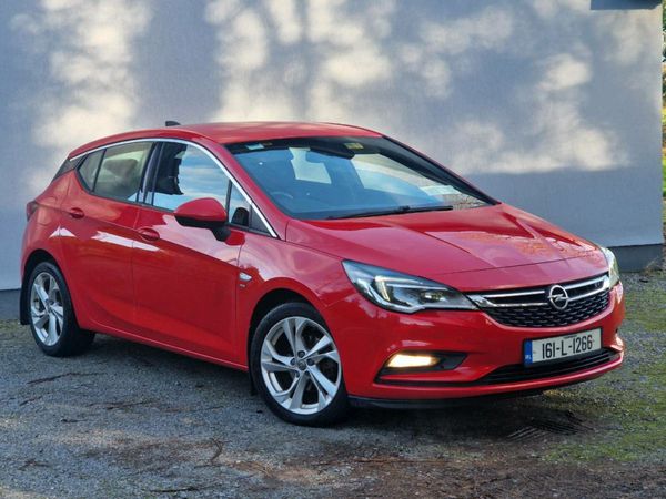 Opel Astra Hatchback, Petrol, 2016, Red