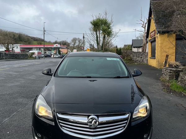 Vauxhall Insignia Hatchback, Diesel, 2014, Black