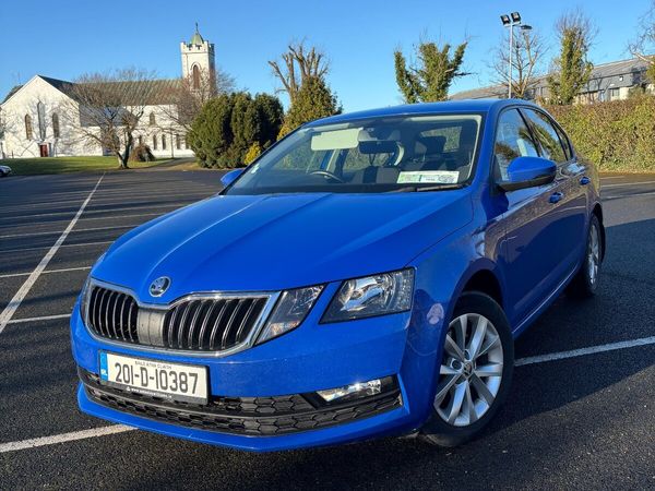 Skoda Octavia Saloon, Petrol, 2020, Blue