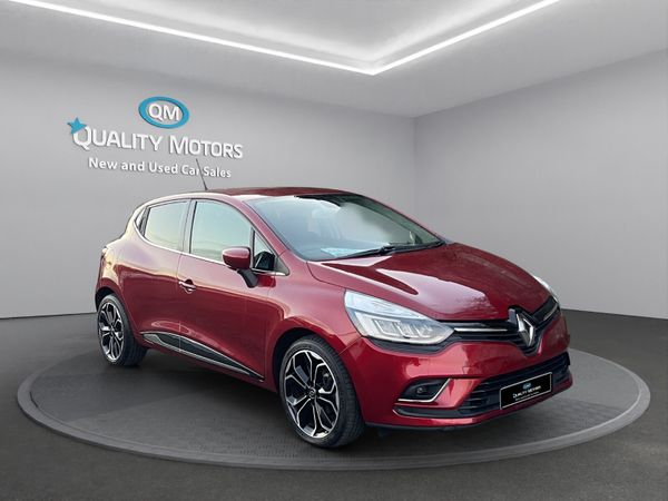 Renault Clio Hatchback, Petrol, 2018, Red