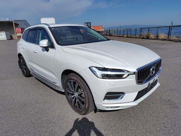 Volvo XC60 Estate, Diesel, 2020, White
