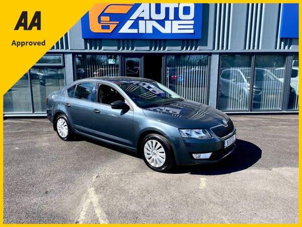 Skoda Octavia Hatchback, Petrol, 2016, Grey