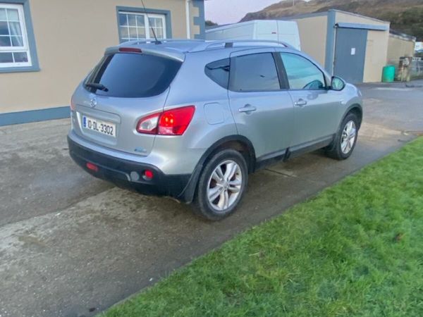 Nissan Qashqai Hatchback, Diesel, 2011, Silver