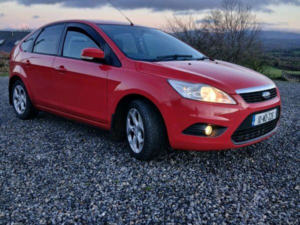 Ford Focus Hatchback, Diesel, 2010, Red
