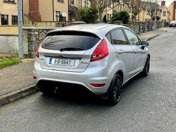 Ford Fiesta Hatchback, Diesel, 2011, Silver