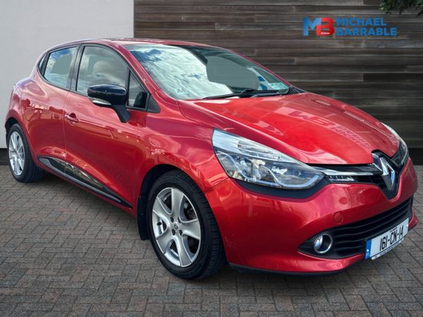 Renault Clio Hatchback, Petrol, 2016, Red