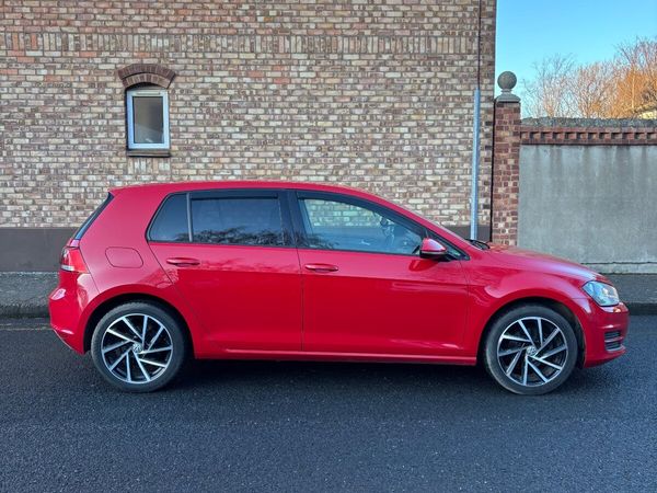 Volkswagen Golf Estate, Diesel, 2017, Red
