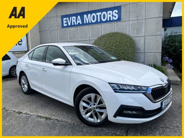 Skoda Octavia Saloon, Petrol, 2021, White