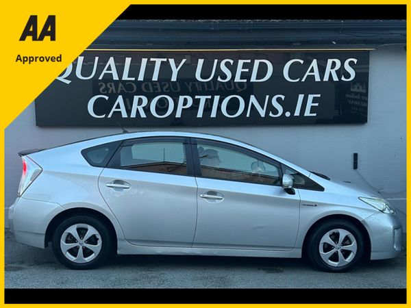 Toyota Prius MPV, Petrol Hybrid, 2015, Silver