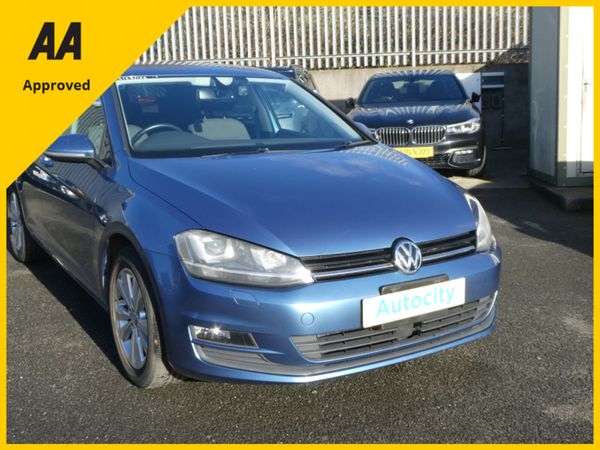 Volkswagen Golf Hatchback, Petrol, 2015, Blue