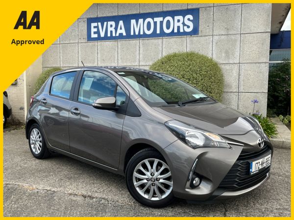 Toyota Yaris Hatchback, Petrol, 2017, Grey