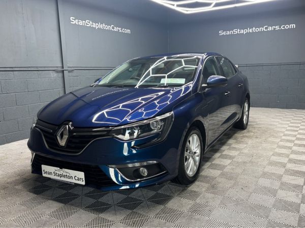 Renault Megane Saloon, Petrol, 2019, Blue