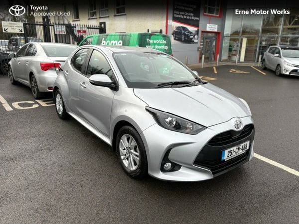 Toyota Yaris Hatchback, Petrol, 2025, Silver