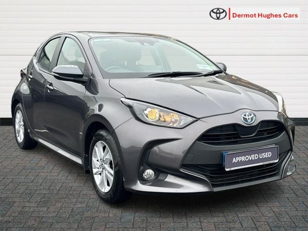 Toyota Yaris Hatchback, Petrol Hybrid, 2023, Grey