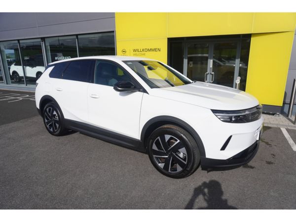 Opel Grandland SUV, Petrol Hybrid, 2025, White