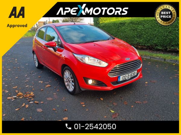Ford Fiesta Hatchback, Petrol, 2013, Red