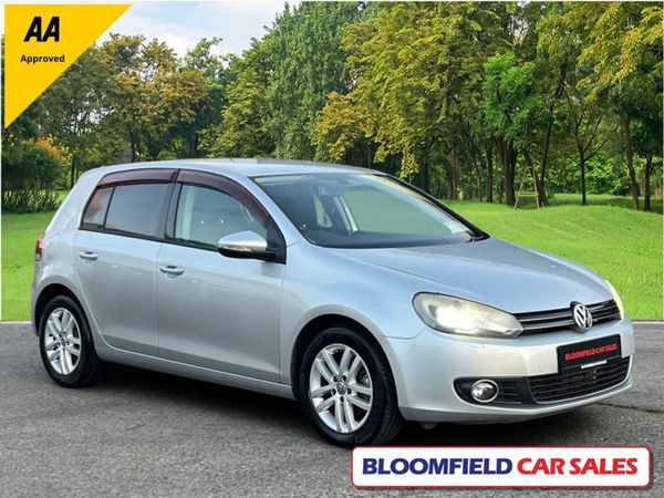 Volkswagen Golf Hatchback, Petrol, 2012, Silver