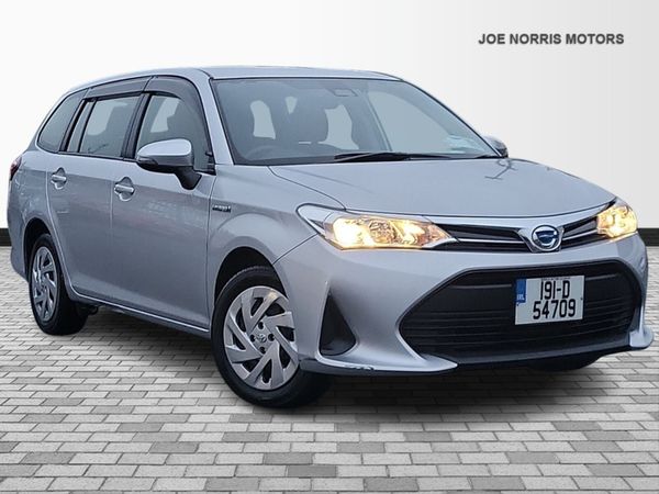 Toyota Corolla Estate, Petrol Hybrid, 2019, Silver