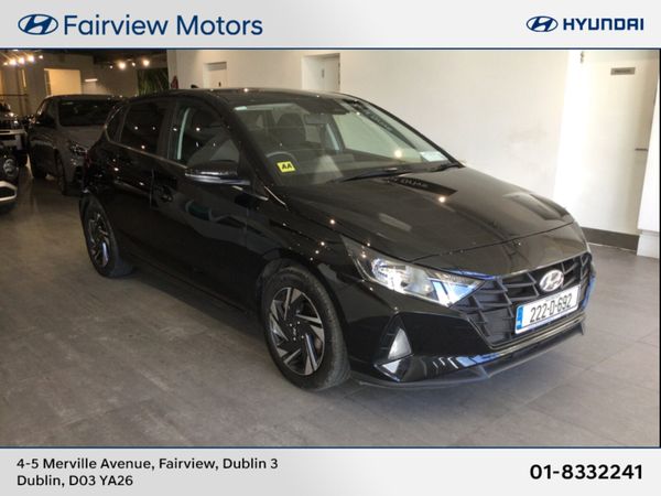 Hyundai i20 Hatchback, Petrol, 2022, Black