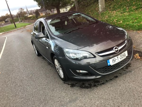 Opel Astra Hatchback, Diesel, 2015, Grey