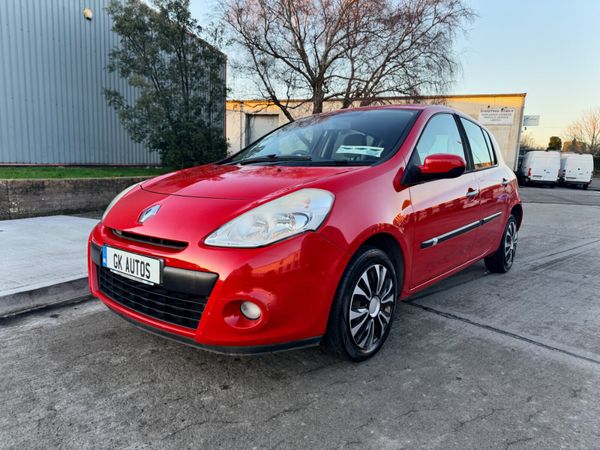 Renault Clio Hatchback, Ethanol Petrol, 2010, Red
