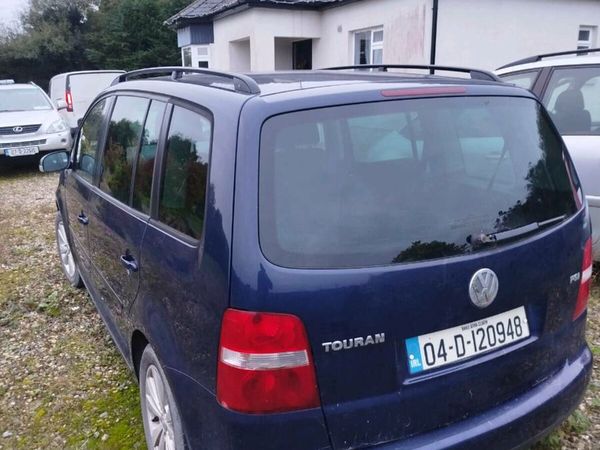 Volkswagen Touran MPV, Petrol, 2004, Blue