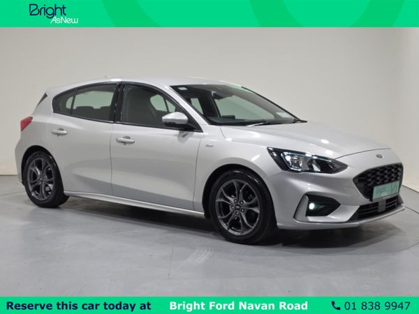 Ford Focus Hatchback, Petrol, 2019, Grey