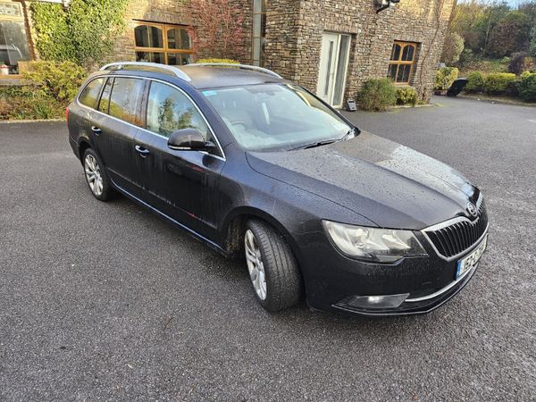Skoda Superb Estate, Diesel, 2015, Black